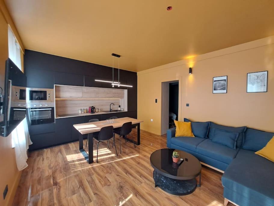 Geneve - Logement Fastueux Apartment แร็งส์ ภายนอก รูปภาพ